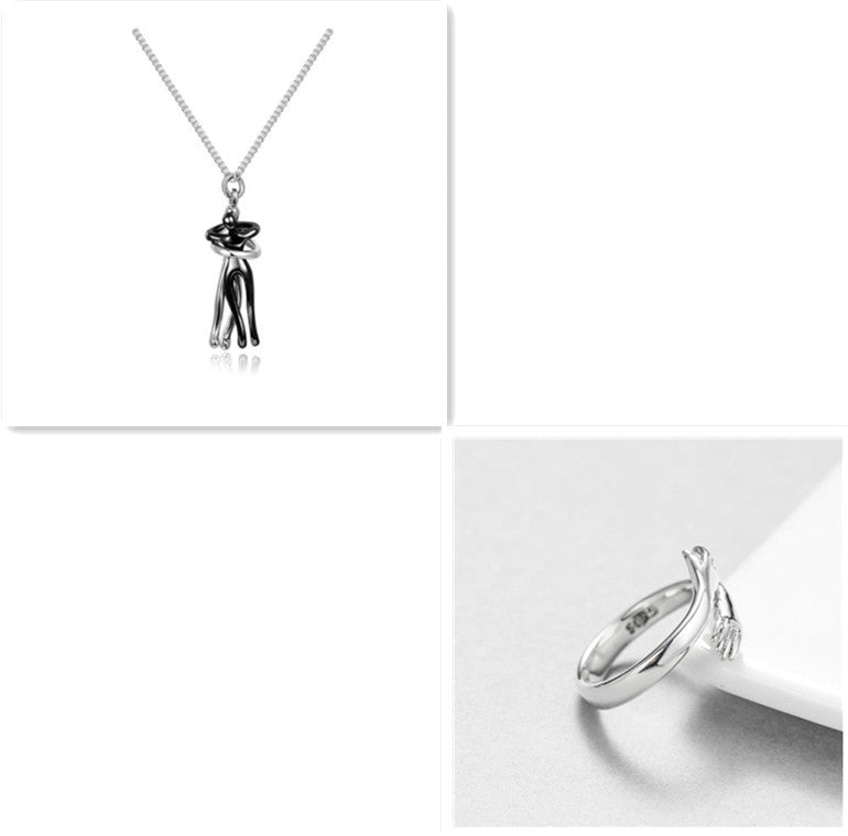 Hug Necklace