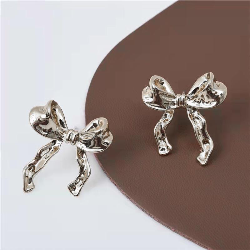 Bow Earrings