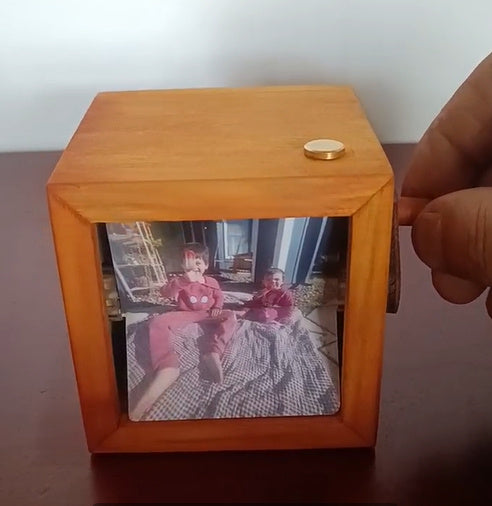 Custom Photo Flipper